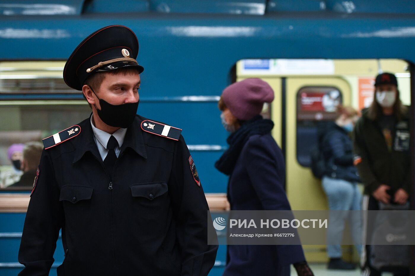 Рейд по соблюдению масочного режима в Новосибирском метрополитене