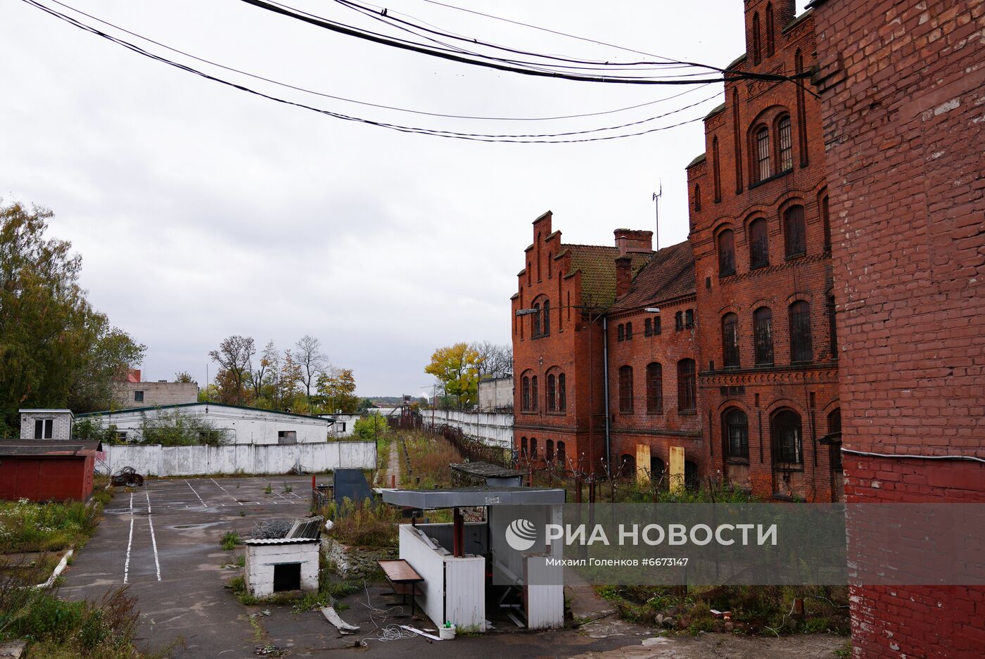 Средневековый замок-тюрьма Тапиау передан Калининградской области