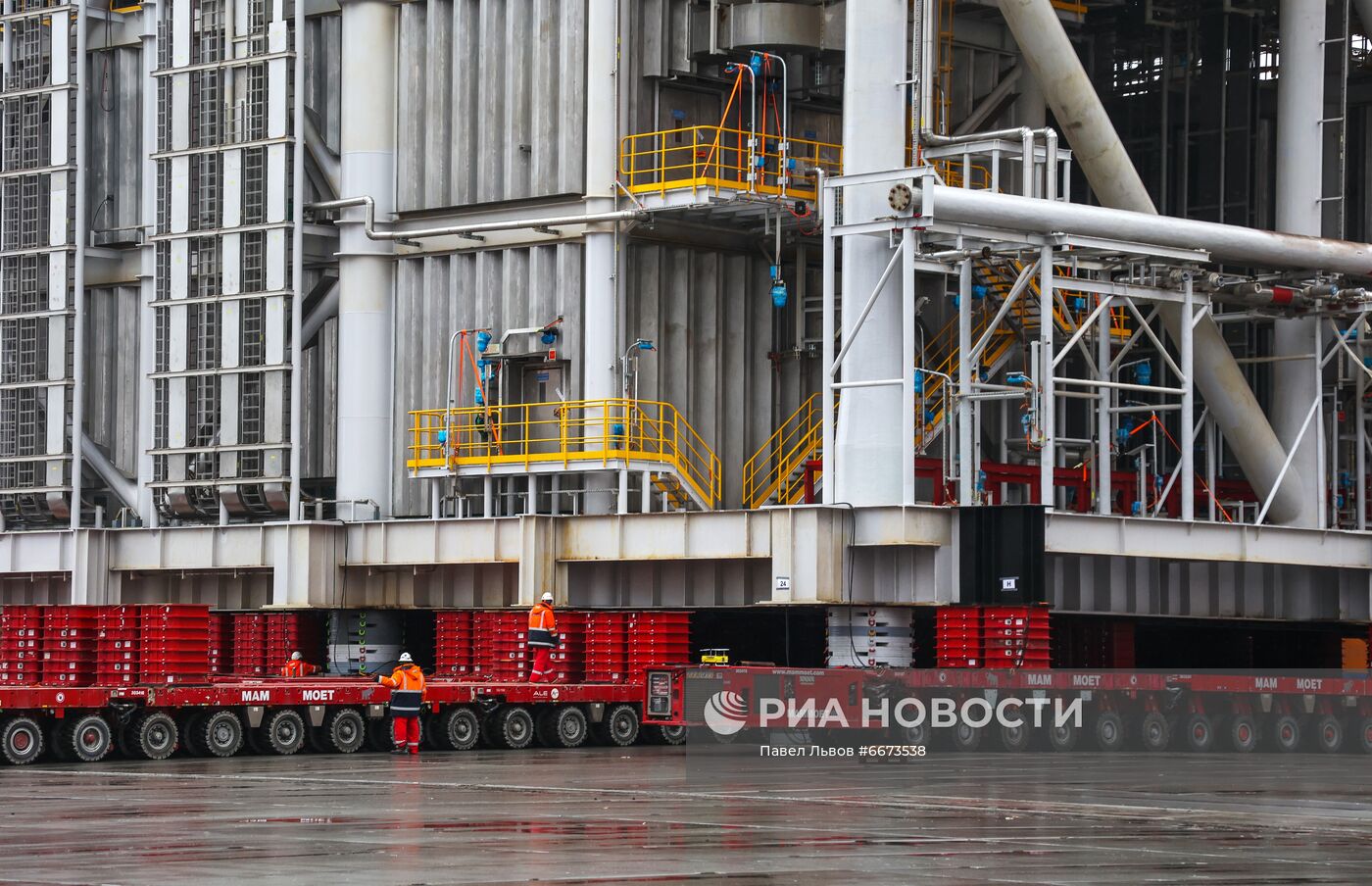 Строительство завода по производству линий сжижения природного газа в Мурманской области