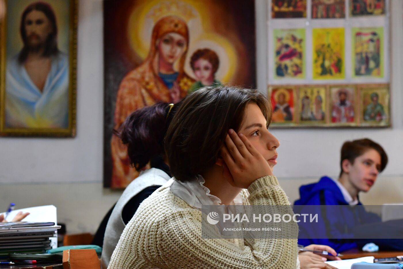 Православная церковно-приходская школа "Светоч" в Киргизии