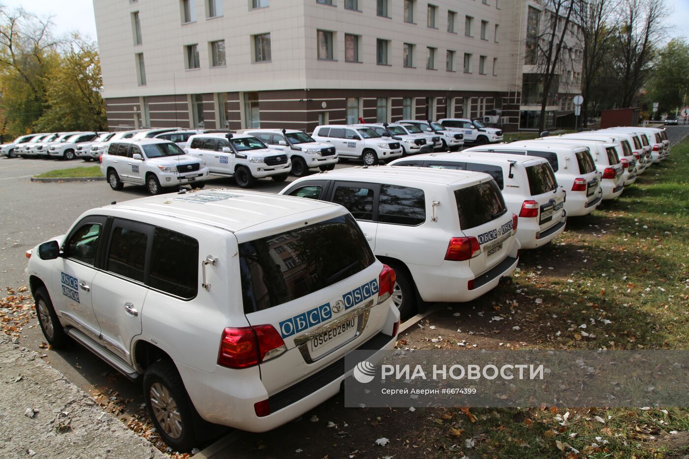 В Донецке разбит палаточный лагерь в знак протеста против бездействия ОБСЕ