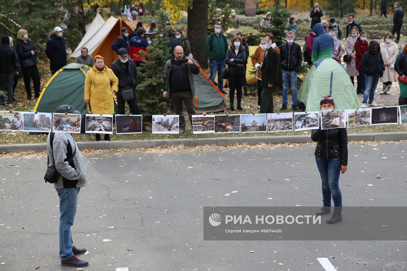 В Донецке разбит палаточный лагерь в знак протеста против бездействия ОБСЕ