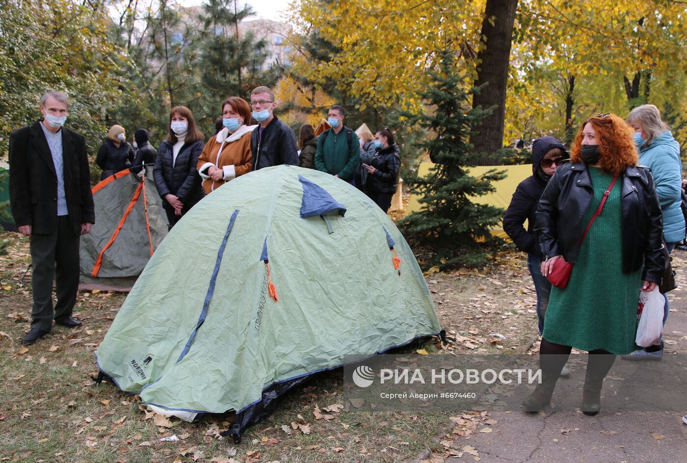 В Донецке разбит палаточный лагерь в знак протеста против бездействия ОБСЕ