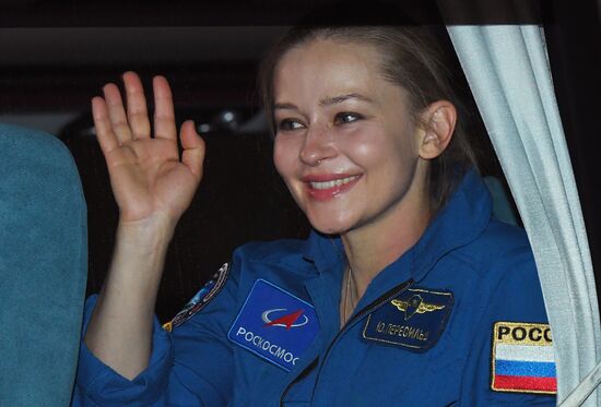 Прилет экипажа корабля "Союз МС-18" в аэропорт Чкаловский 