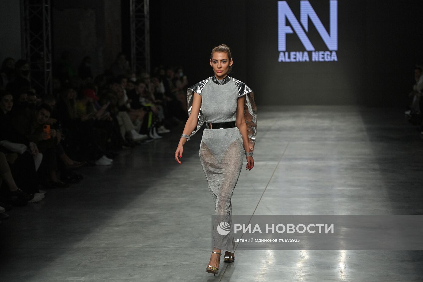 Mercedes-Benz Fashion Week Russia. День первый 