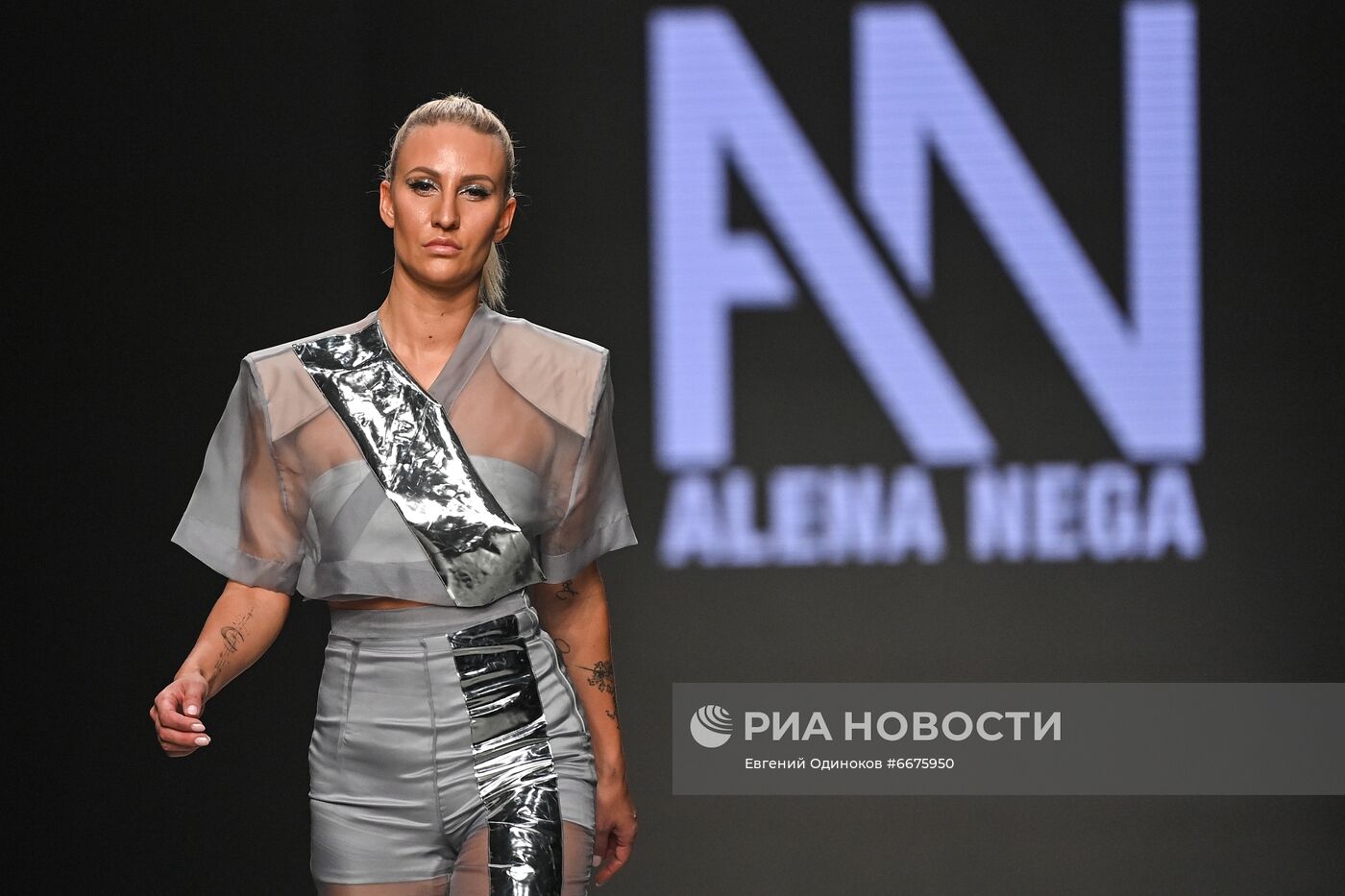 Mercedes-Benz Fashion Week Russia. День первый 