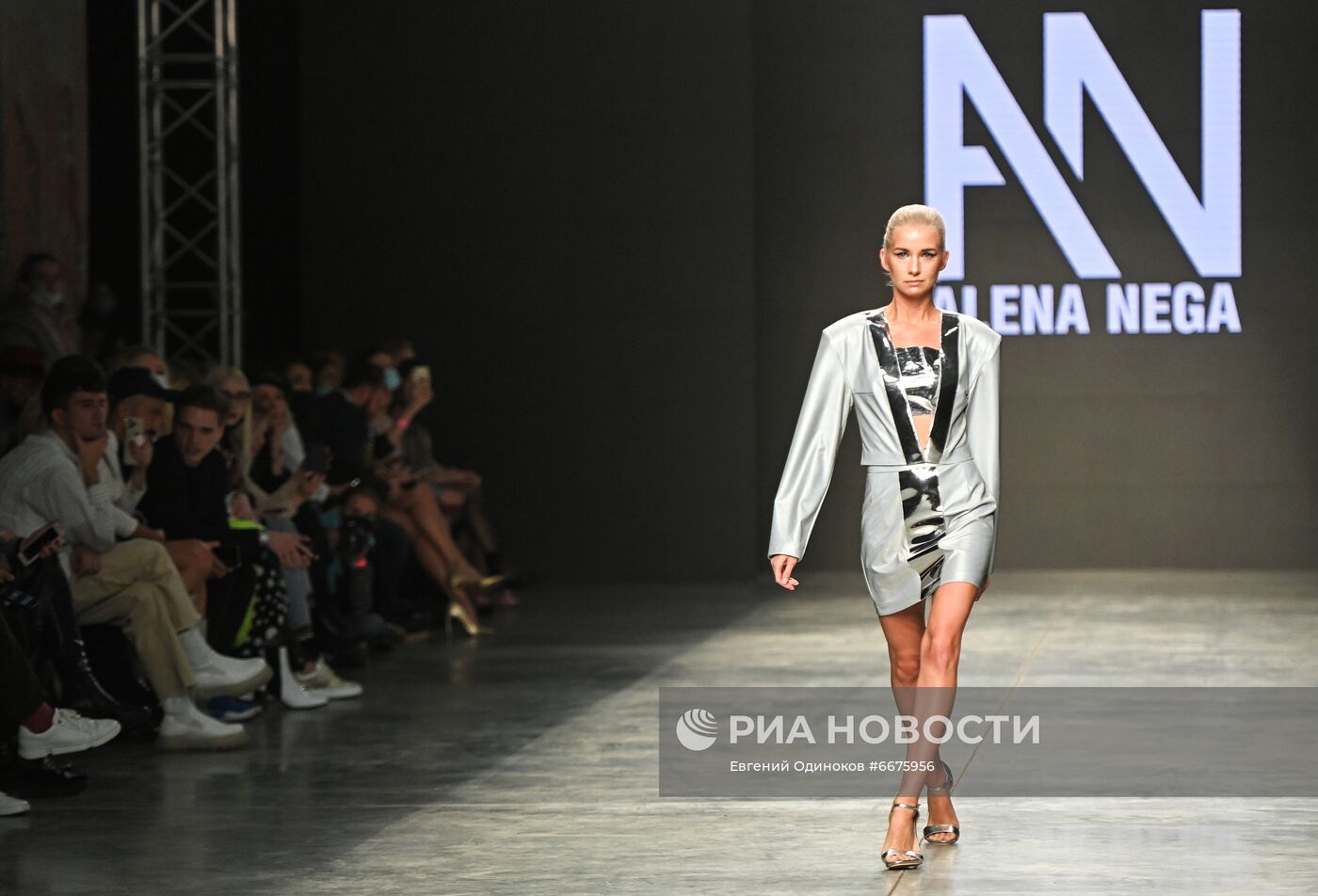 Mercedes-Benz Fashion Week Russia. День первый 