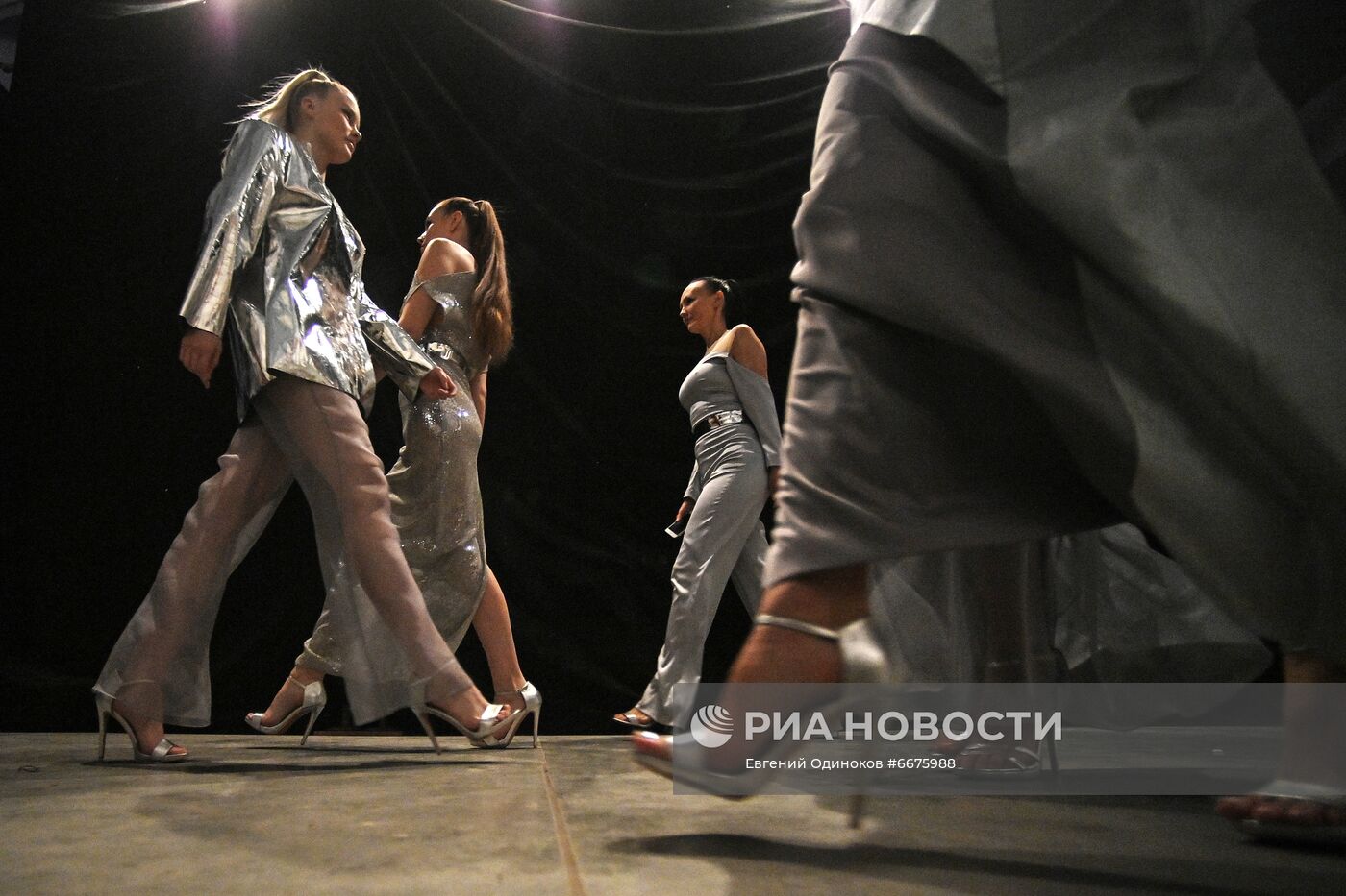 Mercedes-Benz Fashion Week Russia. День первый 