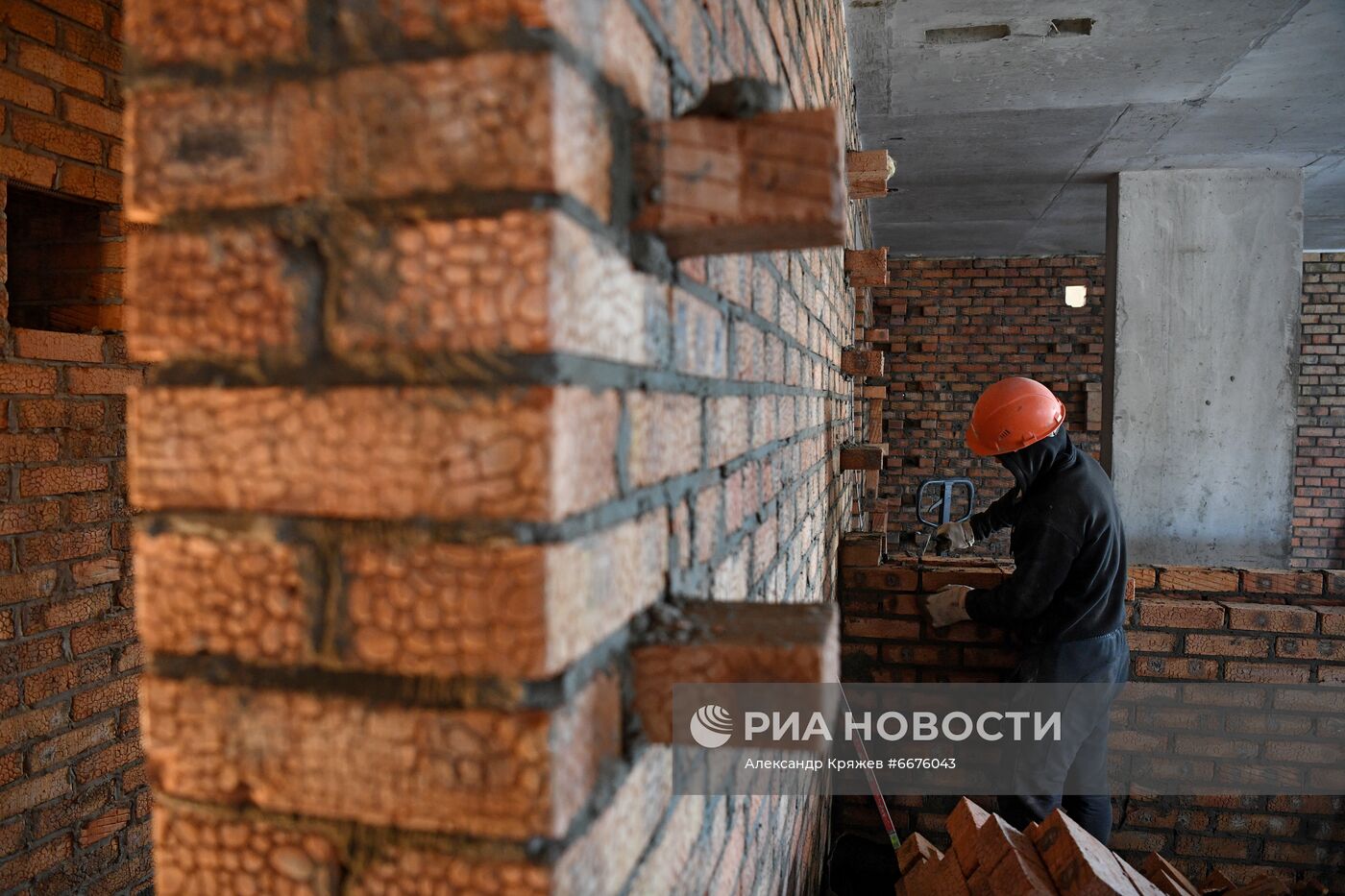 Строительство жилого комплекса "Я - Маяковский" в Новосибирске