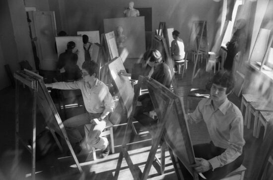 Абрамцевское художественно-промышленное училище