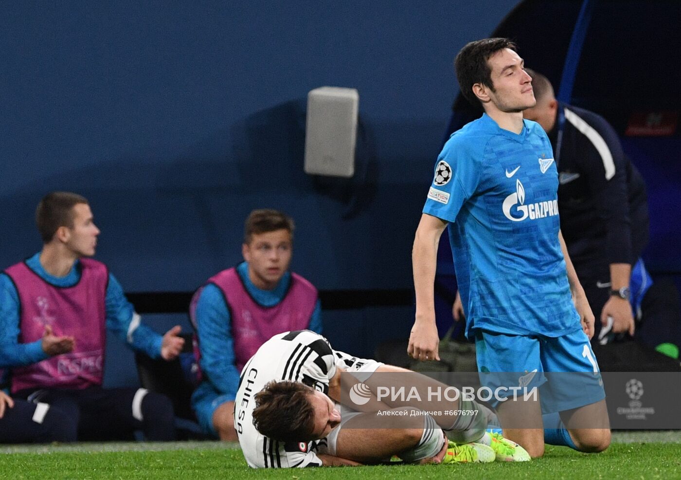 Футбол. Лига чемпионов. Матч "Зенит" - "Ювентус"