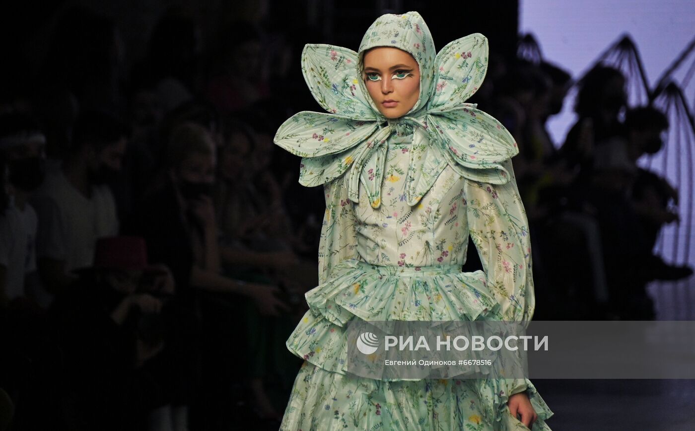 Mercedes-Benz Fashion Week Russia. День четвертый