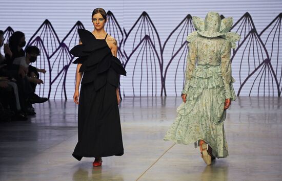 Mercedes-Benz Fashion Week Russia. День четвертый