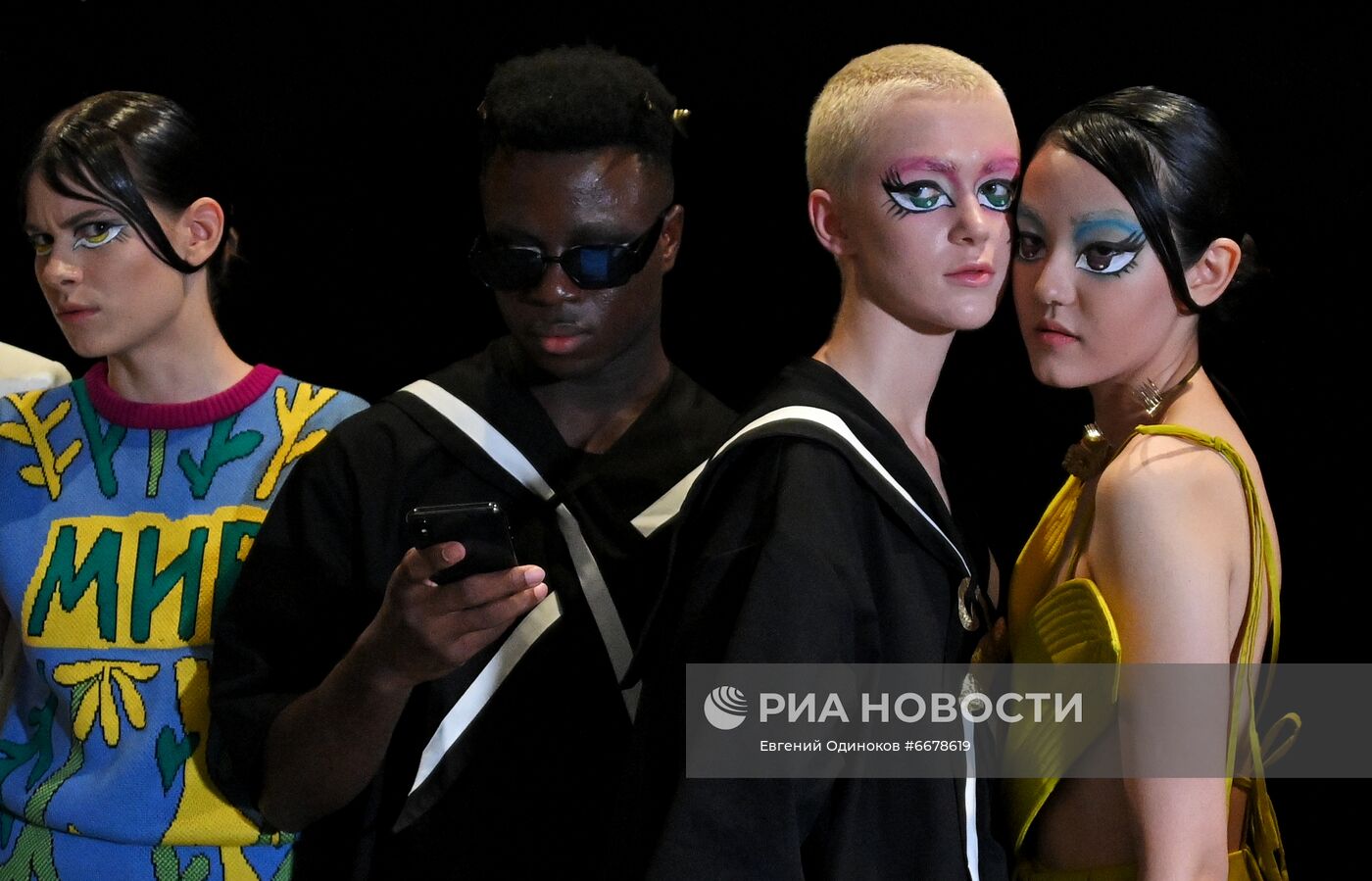 Mercedes-Benz Fashion Week Russia. День четвертый