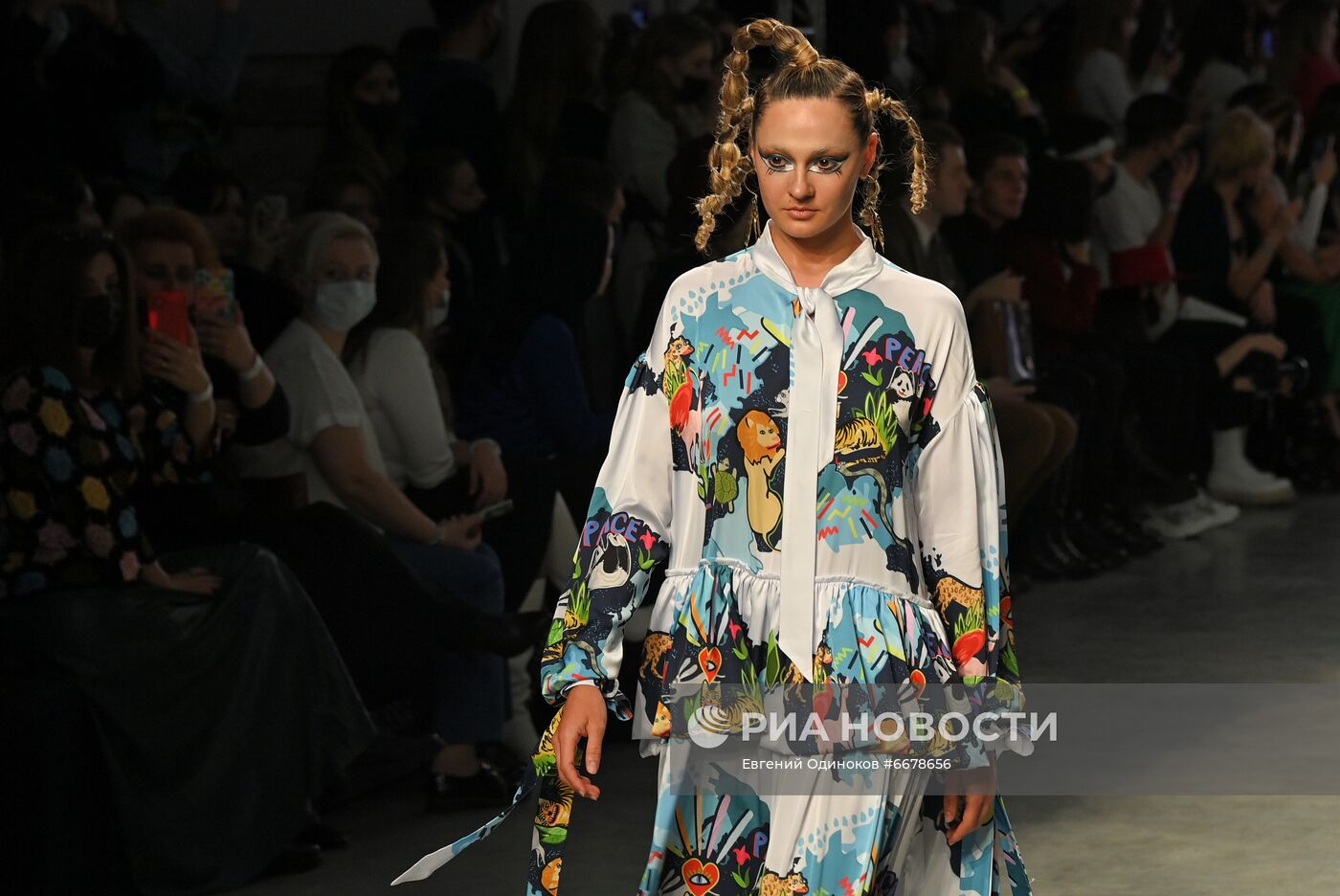 Mercedes-Benz Fashion Week Russia. День четвертый