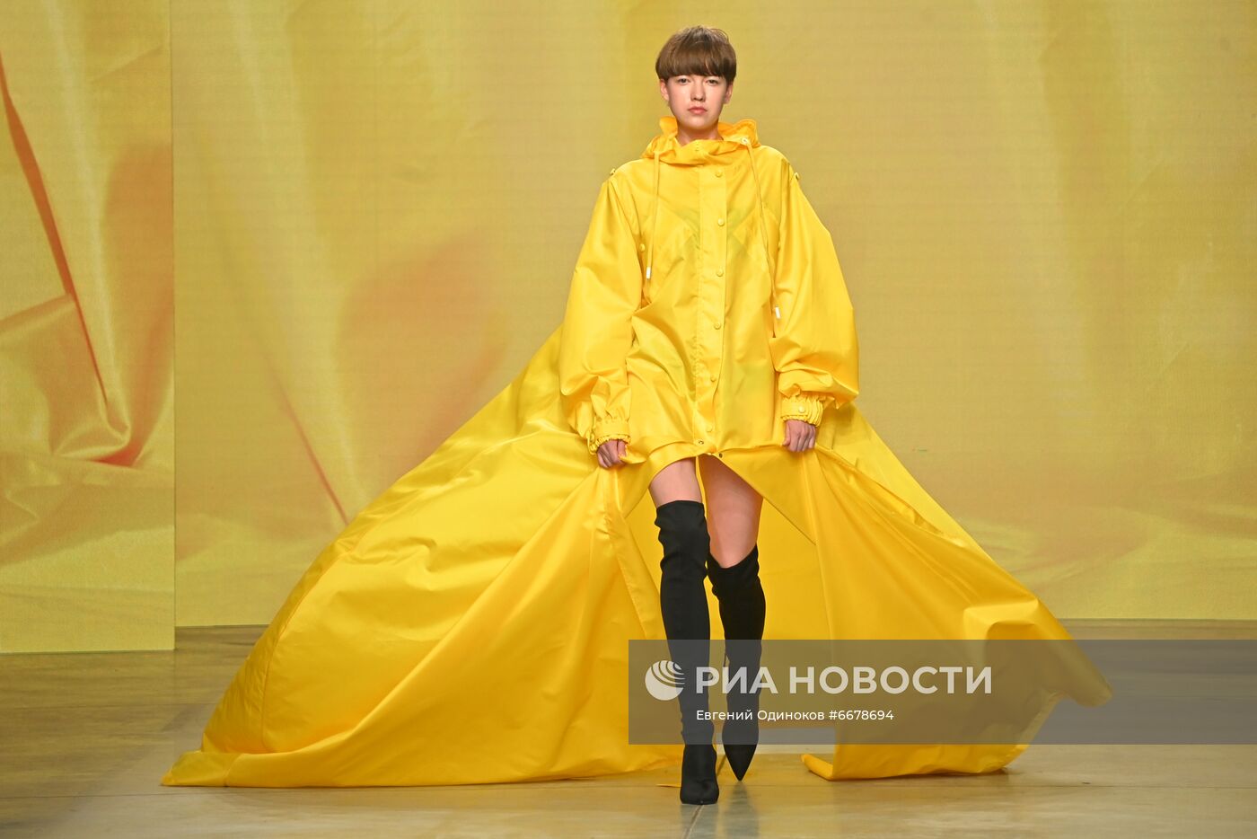 Mercedes-Benz Fashion Week Russia. День четвертый