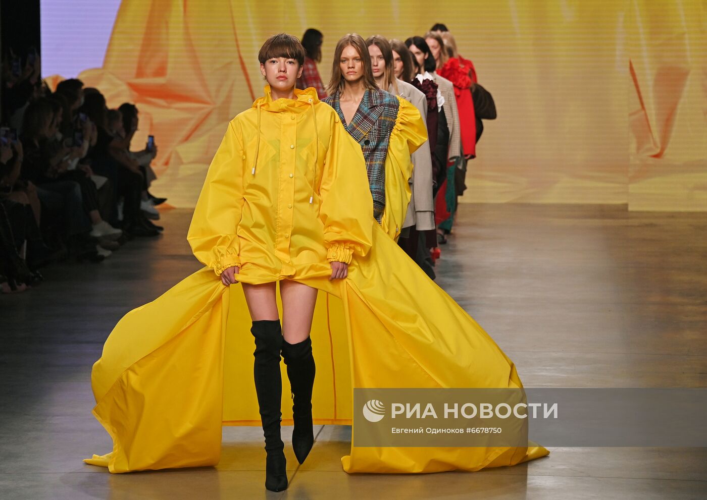 Mercedes-Benz Fashion Week Russia. День четвертый