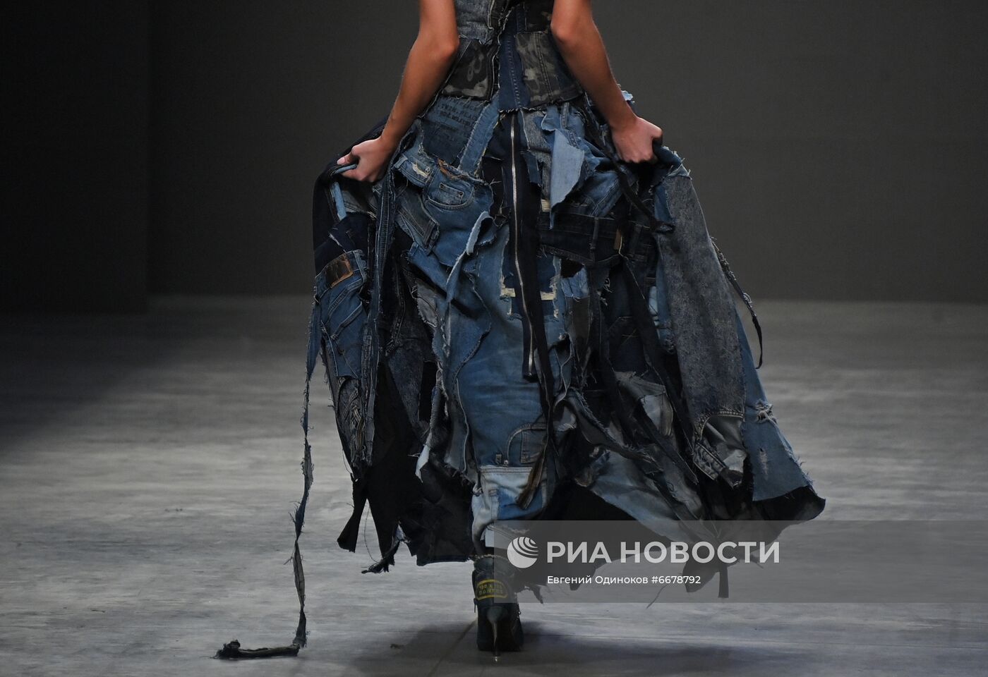 Mercedes-Benz Fashion Week Russia. День четвертый