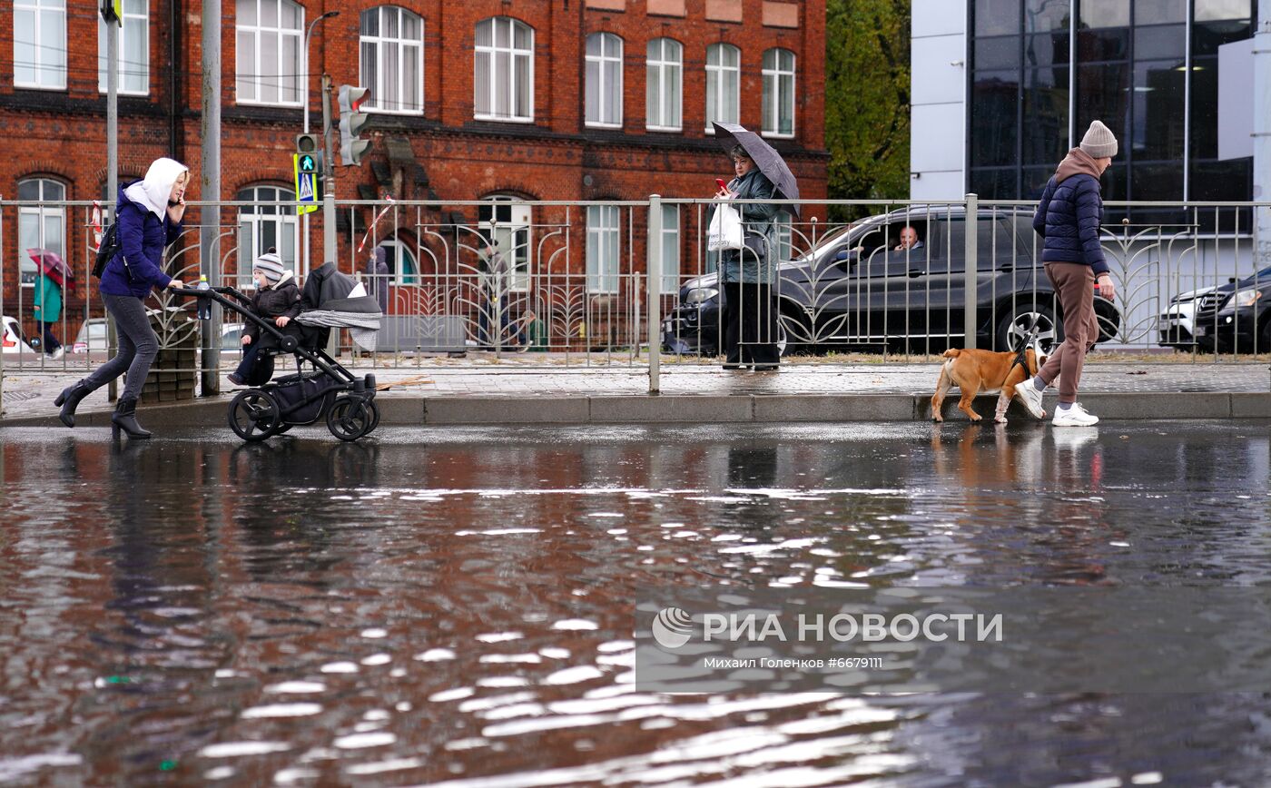 Последствия шторма в Калининграде