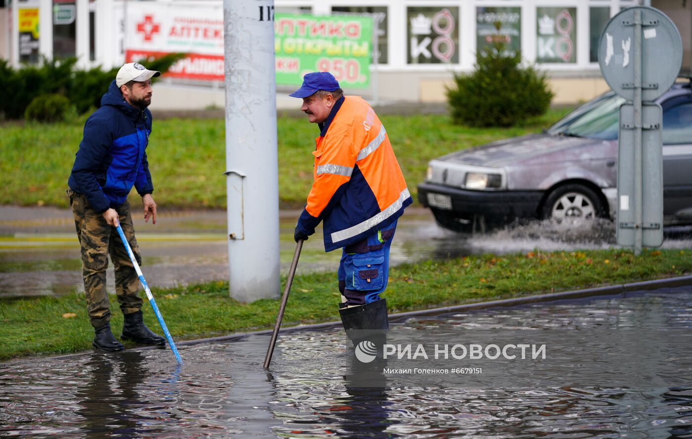 Последствия шторма в Калининграде