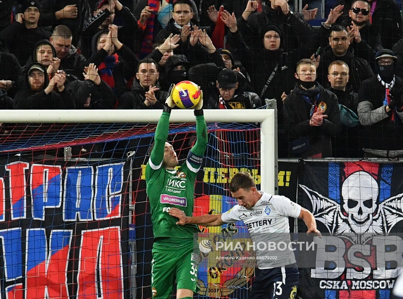 Футбол. РПЛ. Матч ЦСКА - "Крылья Советов"
