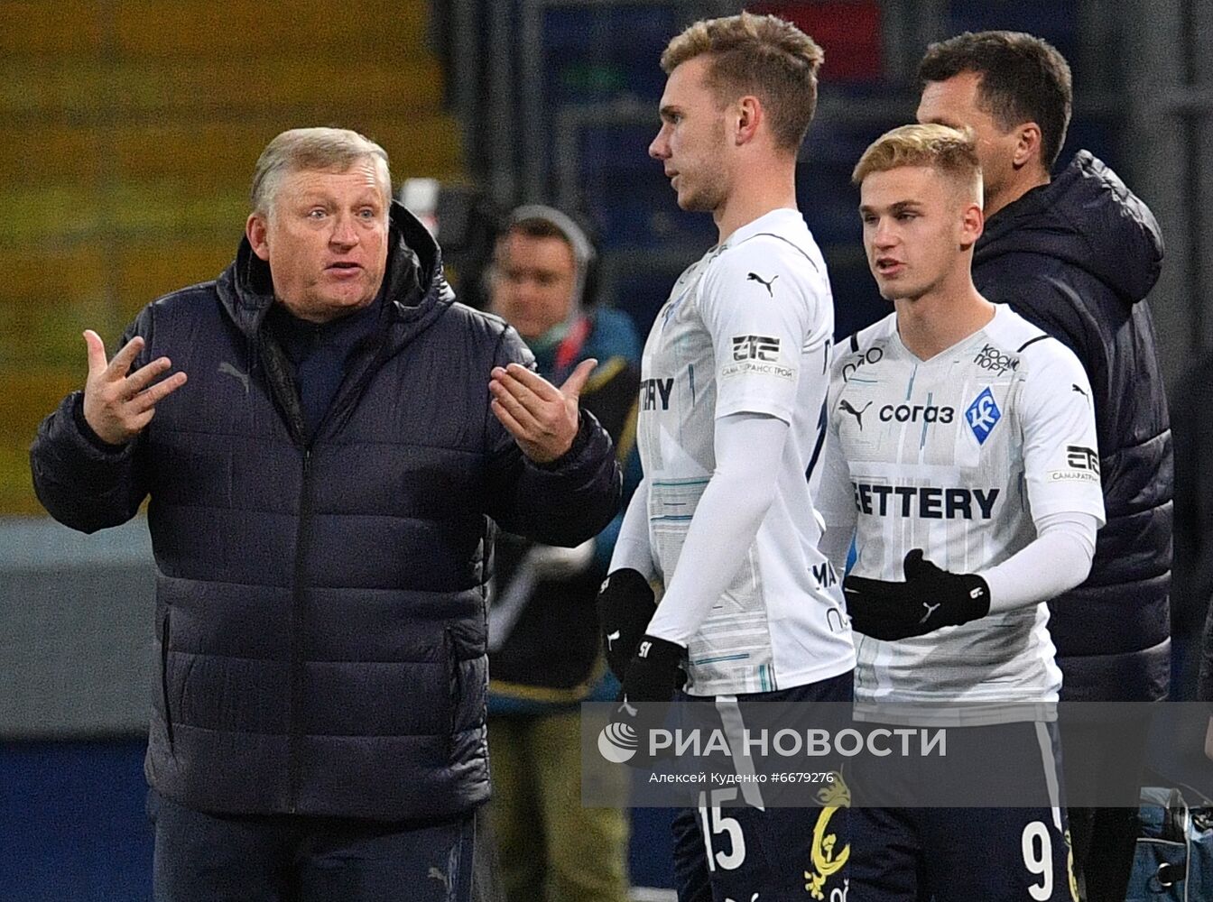 Футбол. РПЛ. Матч ЦСКА - "Крылья Советов"