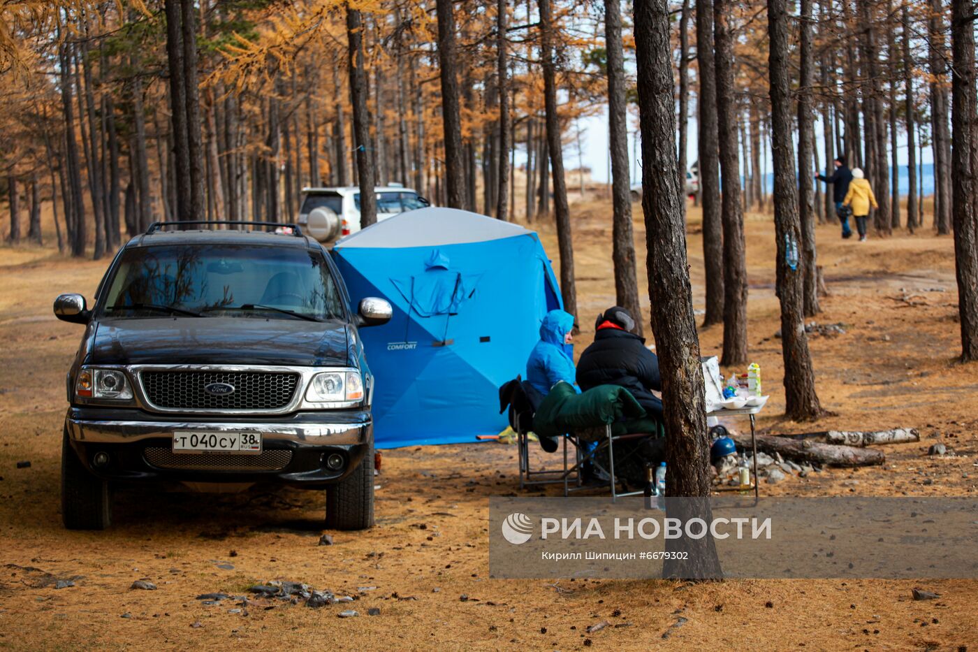 Уборка побережья Байкала