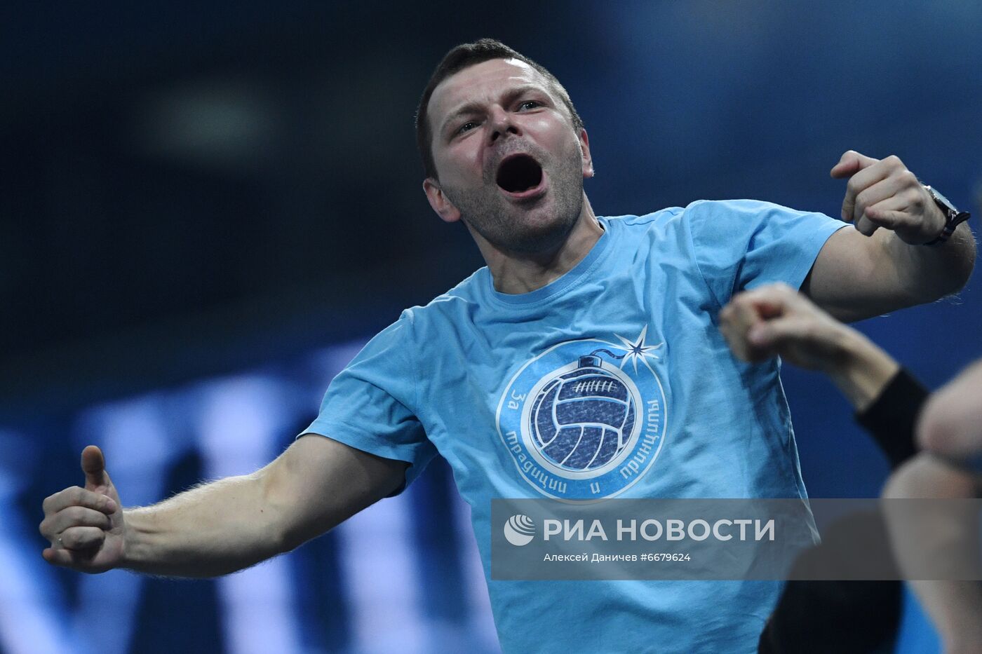 Футбол. РПЛ. Матч "Зенит" - "Спартак"