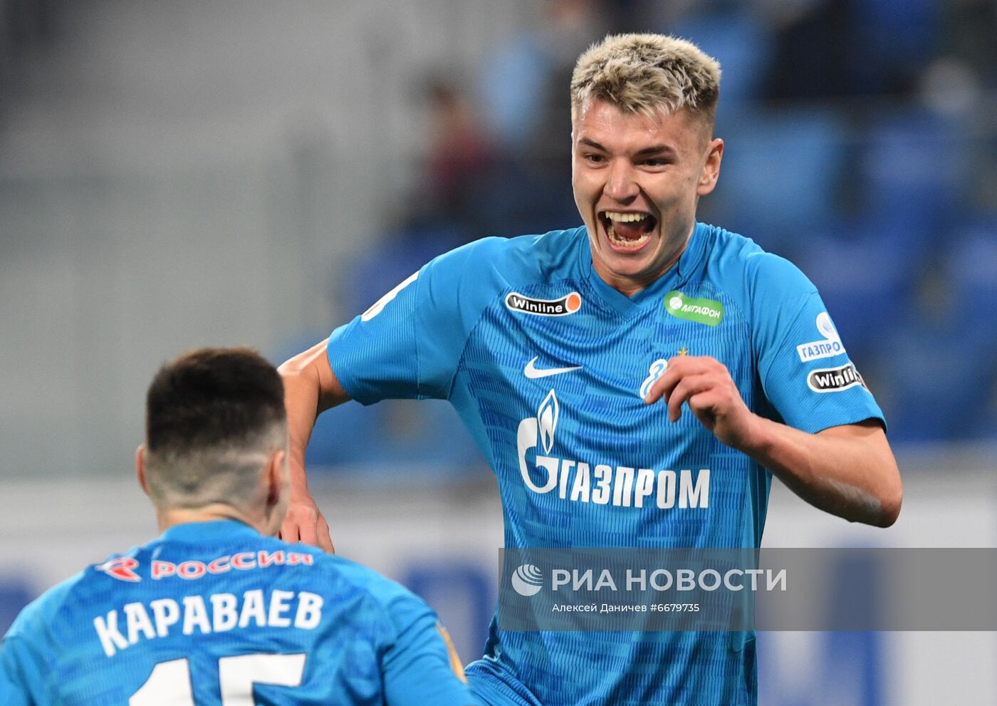 Футбол. РПЛ. Матч "Зенит" - "Спартак"