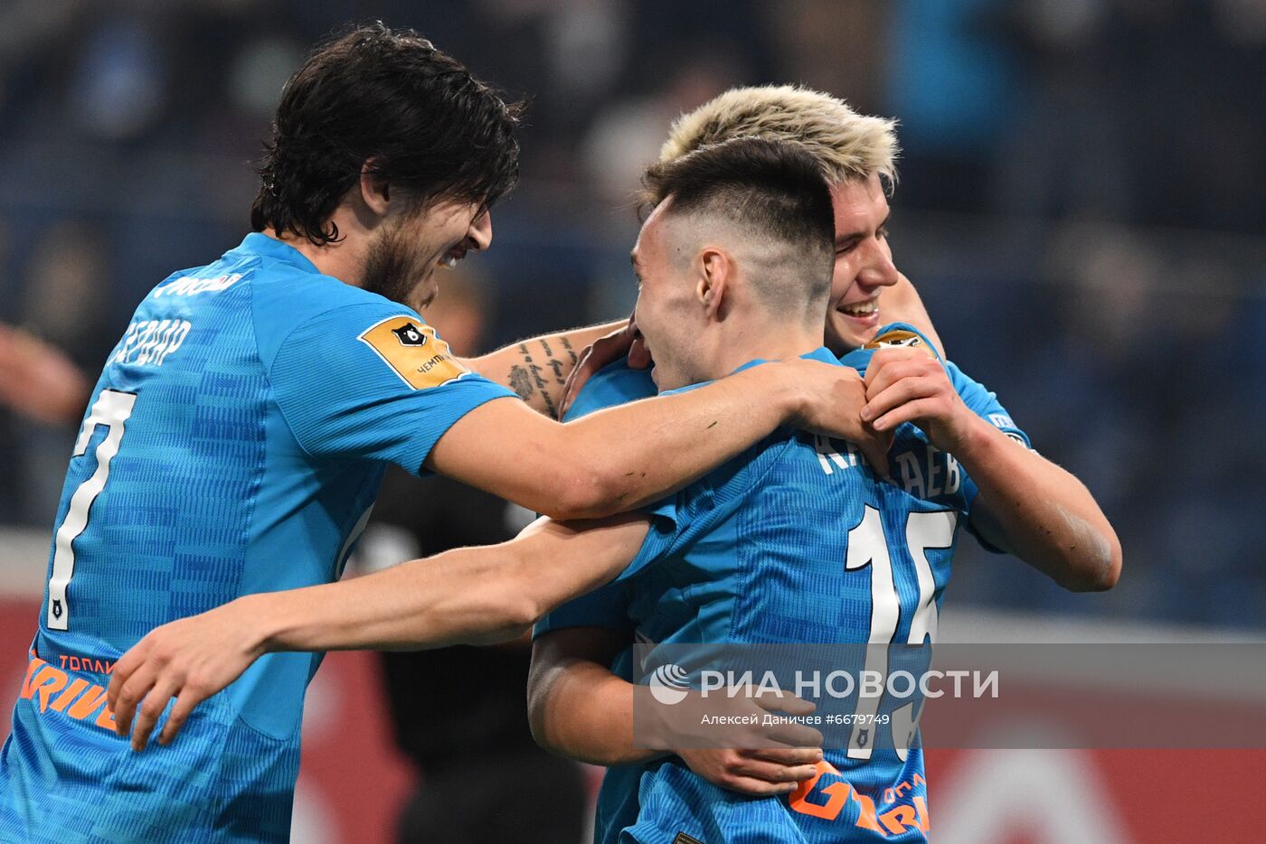 Футбол. РПЛ. Матч "Зенит" - "Спартак"