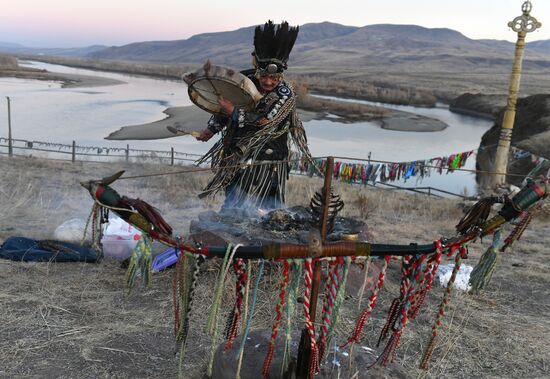 Шаманский обряд в Тыве
