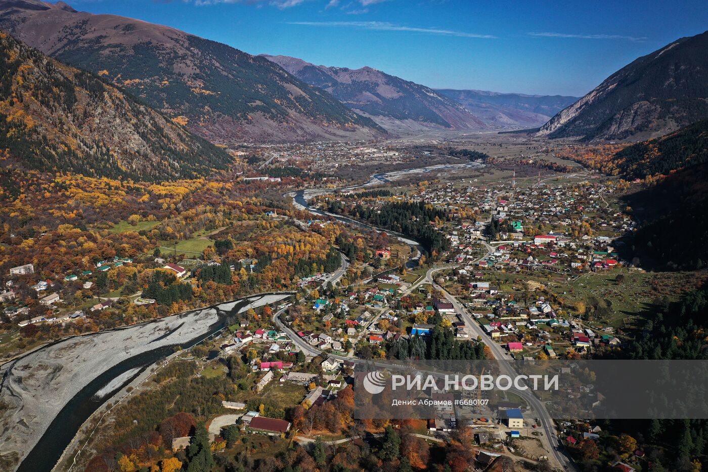 Окрестности города Теберда в Карачаево-Черкесии | РИА Новости Медиабанк