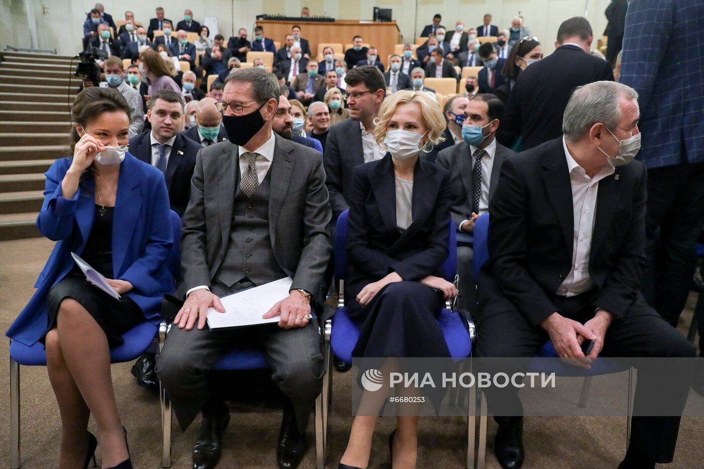 Заседание фракции партии "Единая Россия" с участием министра финансов РФ А. Силуанова
