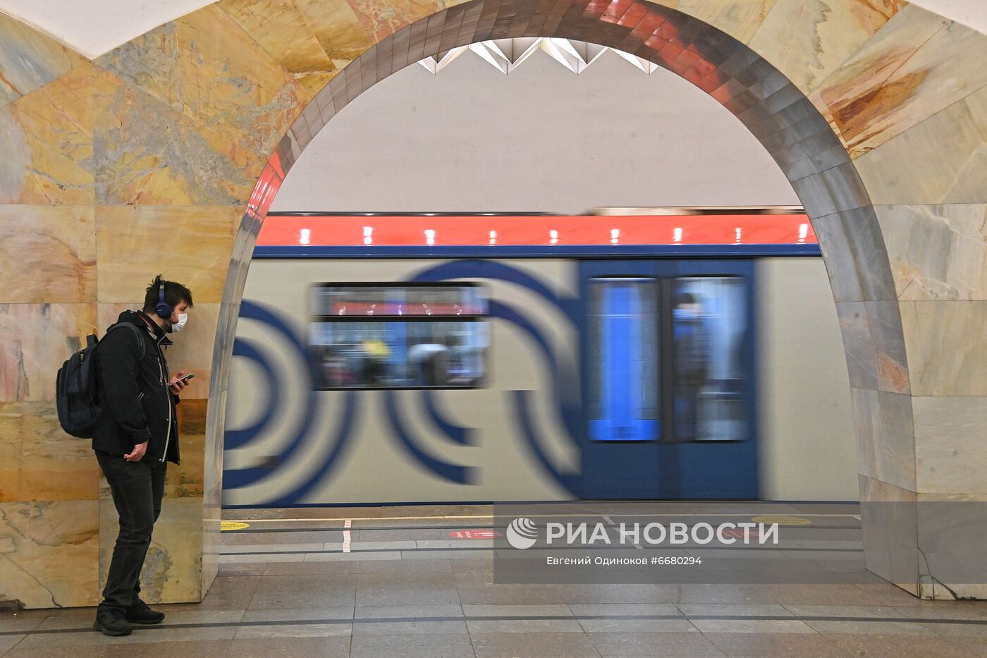 В Москве вводятся новые ограничительные меры из-за коронавируса