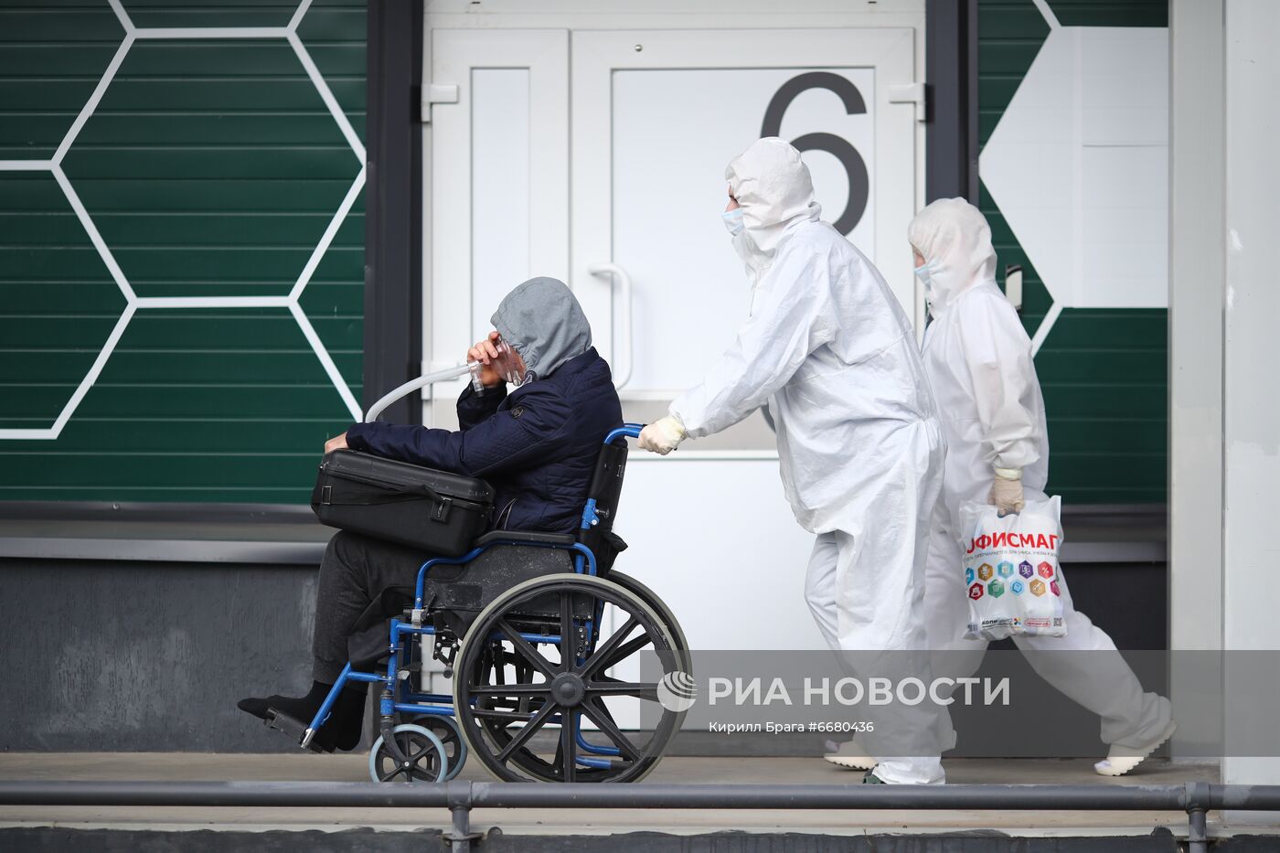 Отделение для больных коронавирусом в госпитале Минобороны РФ в Волгограде