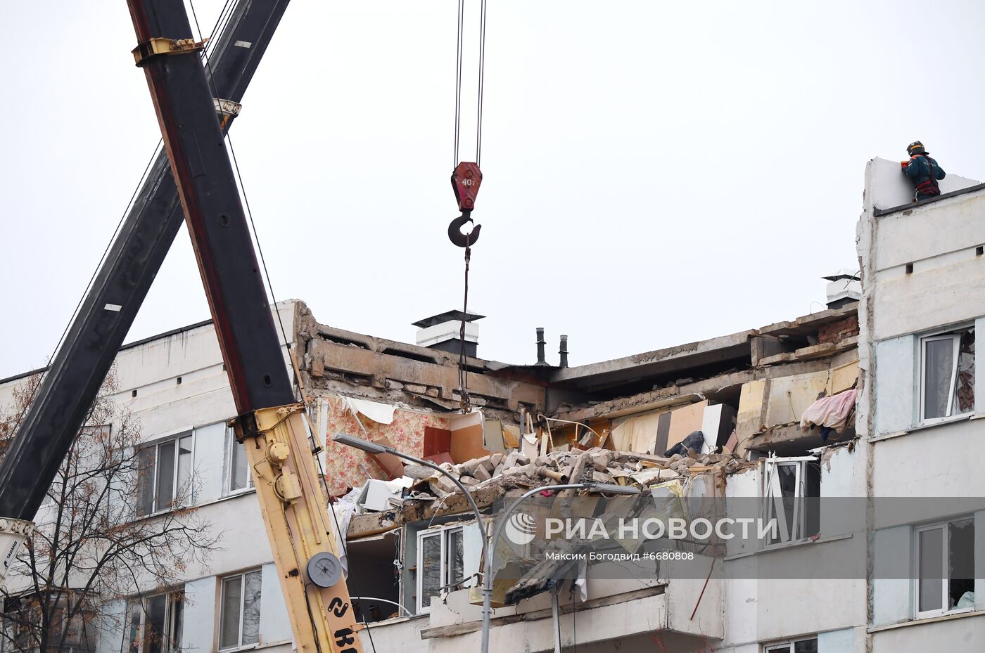 Взрыв в жилом доме в Набережных Челнах