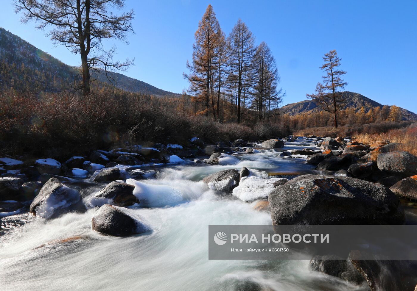Ландшафты среднегорья на западе Тувы