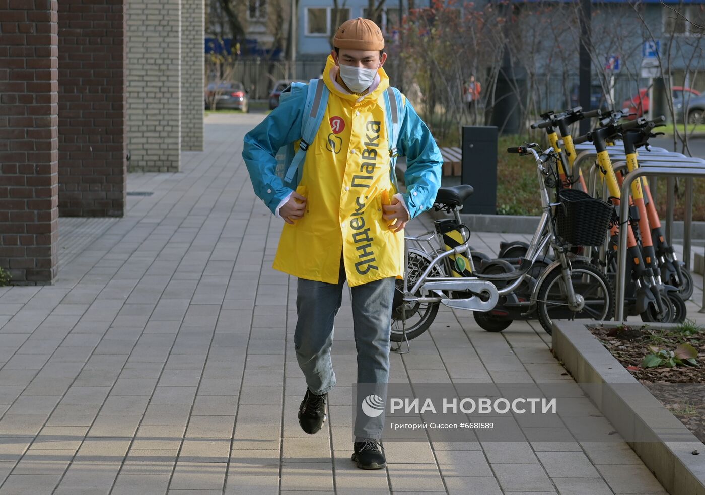 Работа сервиса "Яндекс.Лавка" в Москве