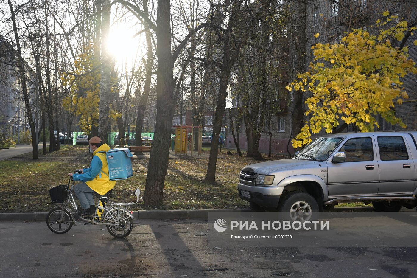 Работа сервиса "Яндекс.Лавка" в Москве