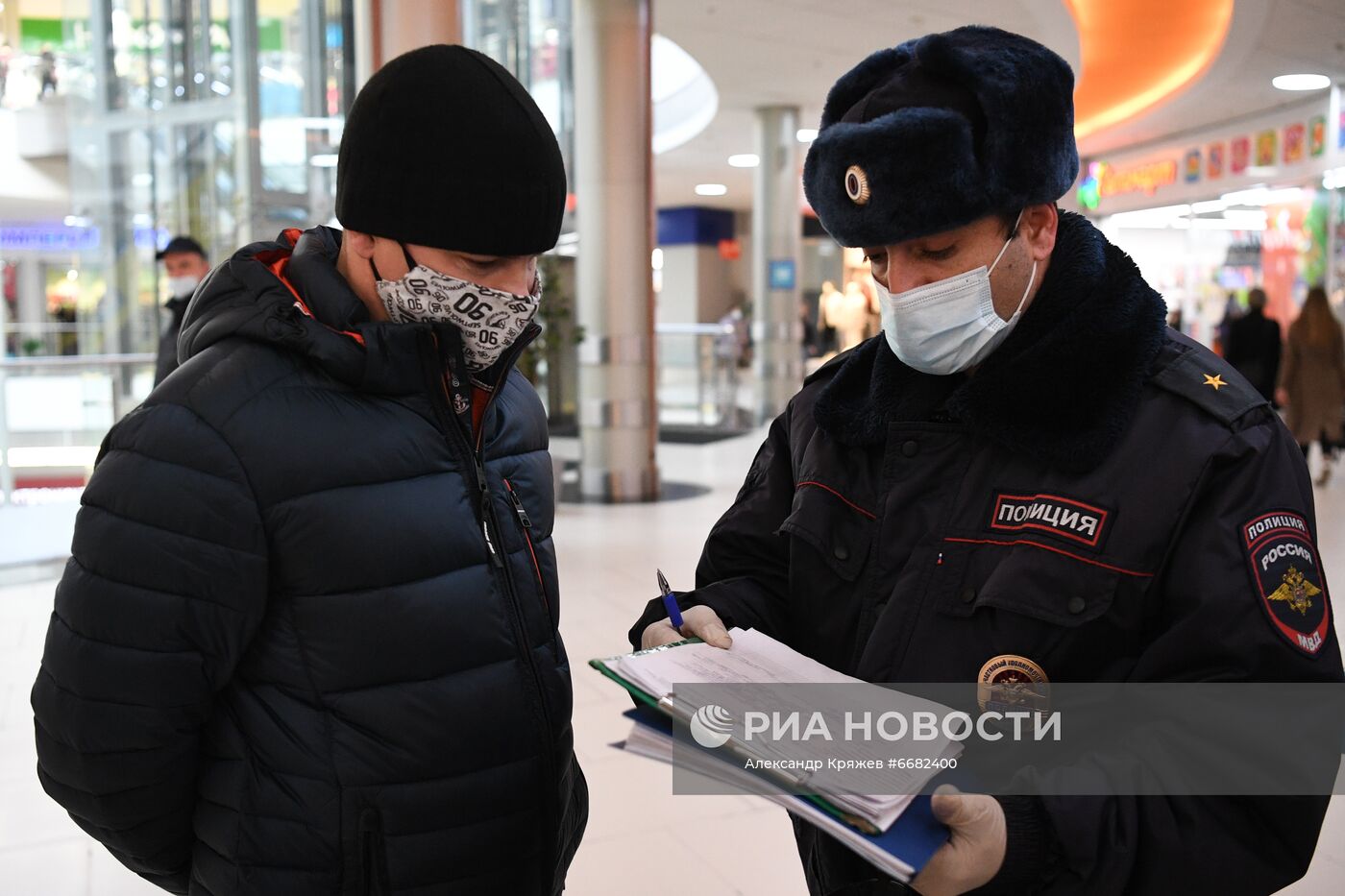 Проверка соблюдения масочного режима в Новосибирске