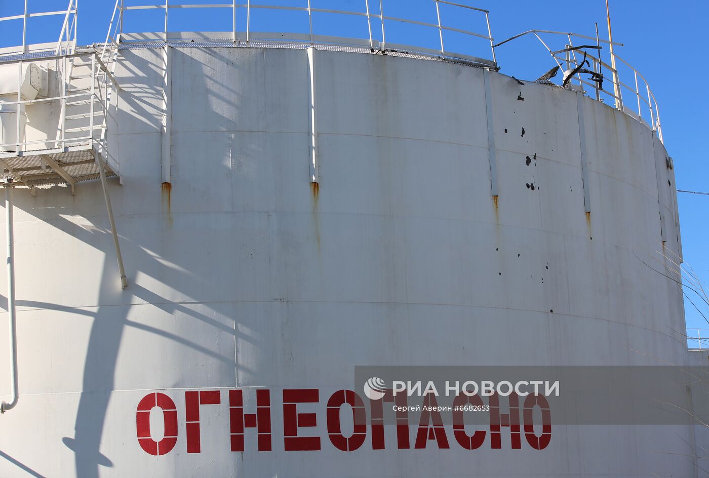 В ДНР сообщили об атаке донецкой нефтебазы беспилотником ВСУ