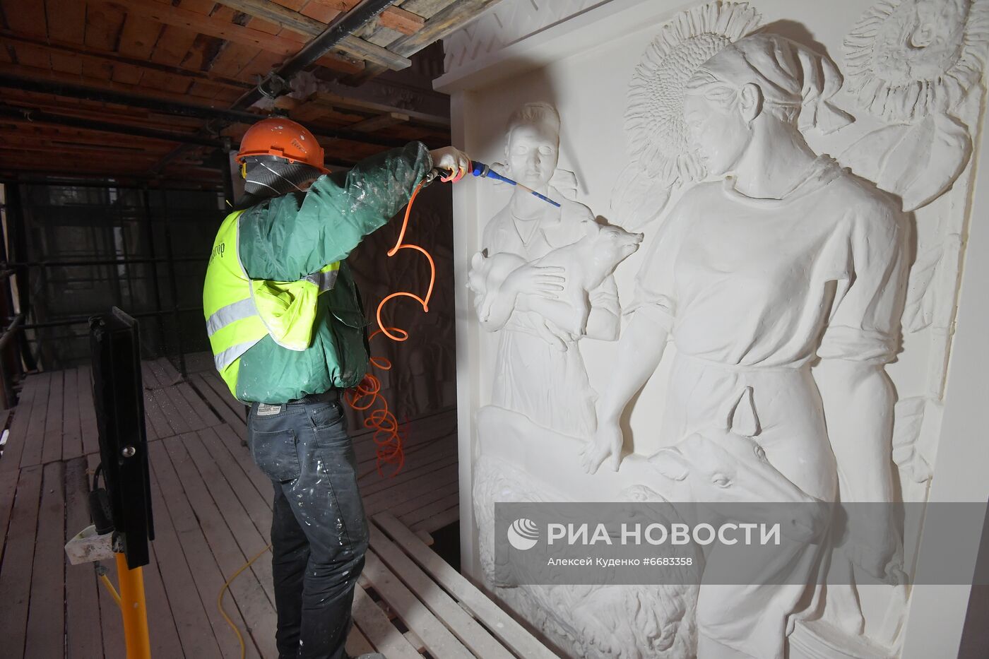 Реставрация павильона "Радиоэлектроника и связь" на ВДНХ