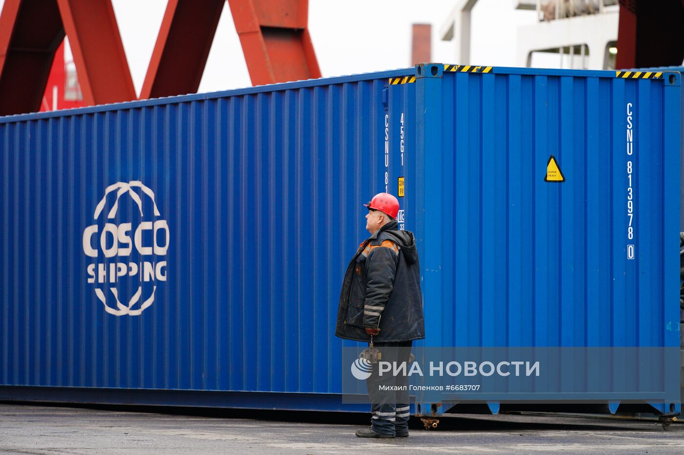 Работа таможни в Морском порту им. Н. Хазова в Калининграде