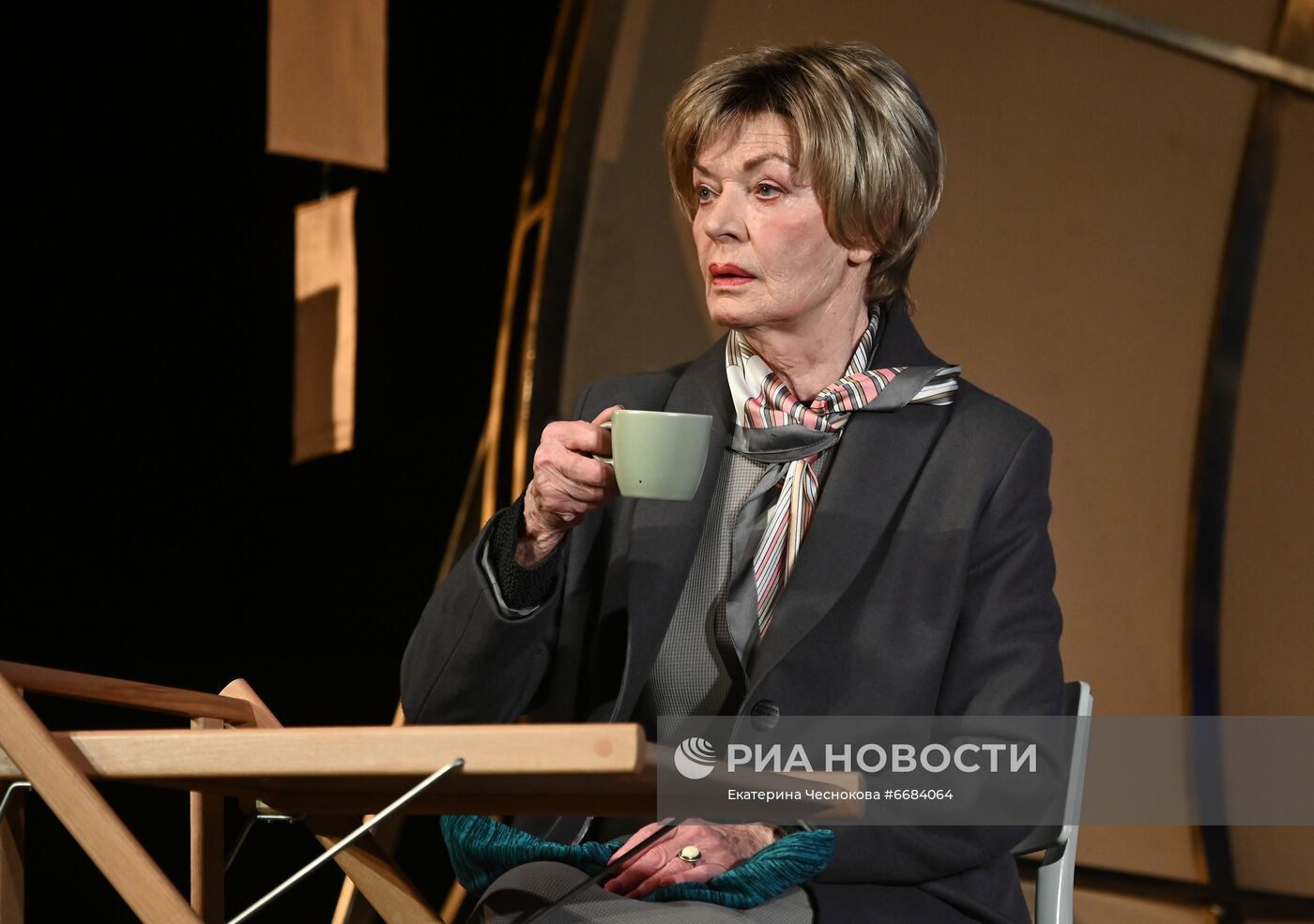 Спектакль "Два билета в Милан"