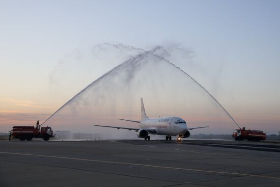 Встреча первого рейса авиакомпании Almasria Universal Airlines из Шарм-эль-Шейха в Краснодаре