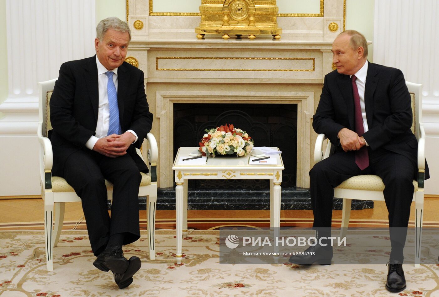Президент РФ В. Путин провел переговоры с президентом Финляндии С. Ниинистё