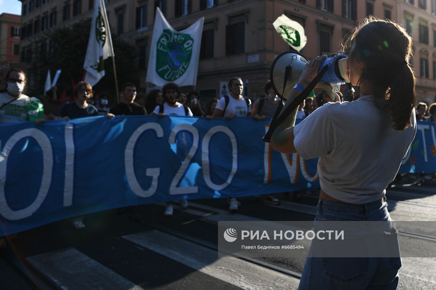 Акция протеста в Риме, приуроченная к саммиту G20