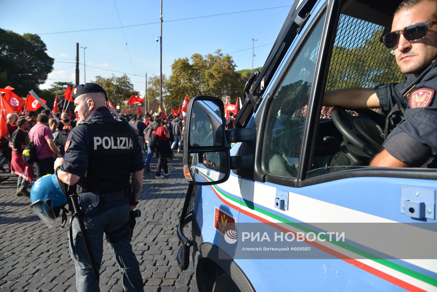 Акция протеста в Риме, приуроченная к саммиту G20