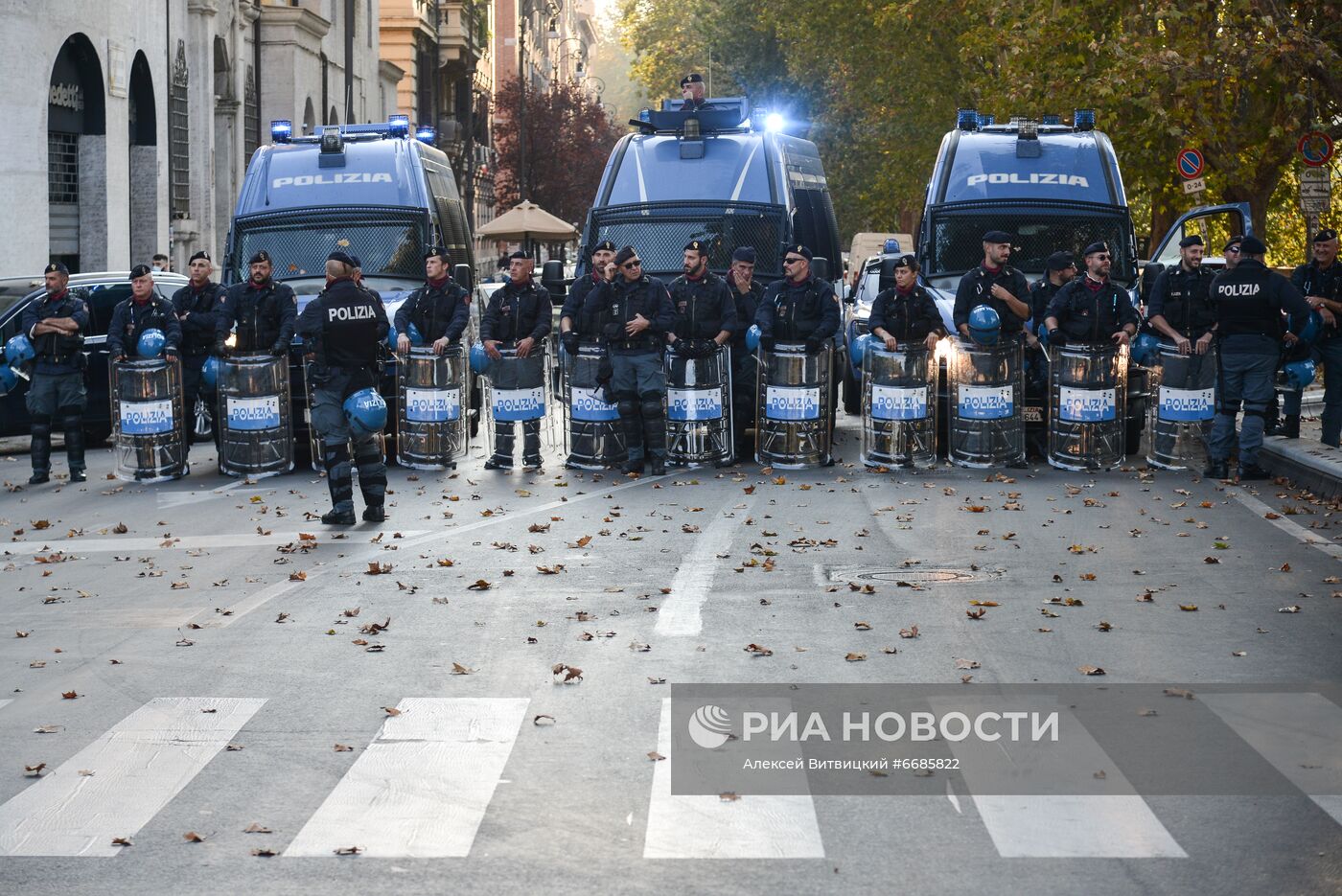 Акция протеста в Риме, приуроченная к саммиту G20