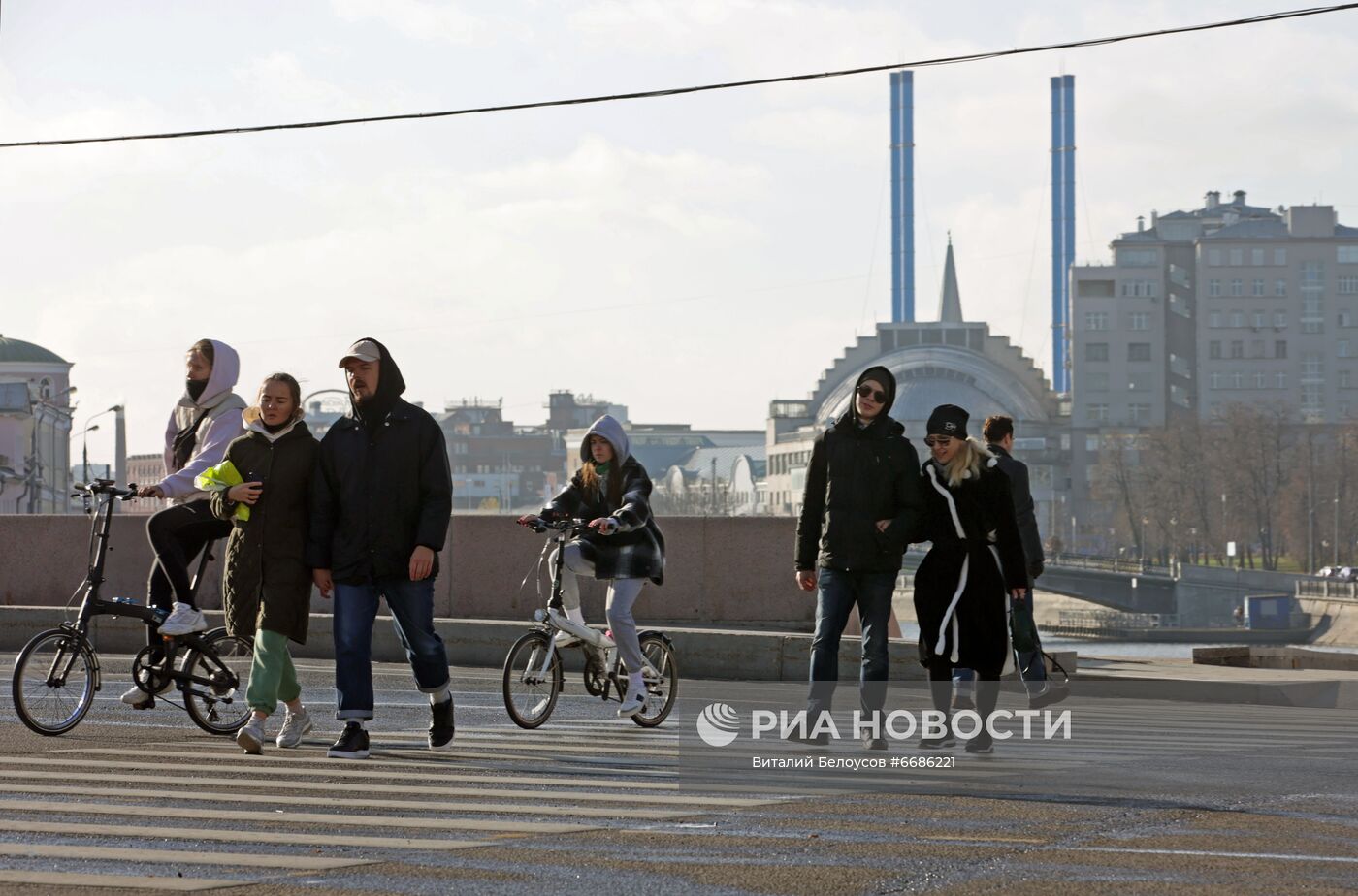 Москва в период нерабочих дней 